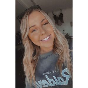 Meet your Posher, Georgia